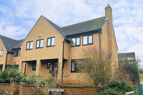 4 bedroom detached house for sale, Newtown Road, Wellingborough NN9