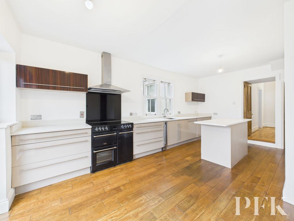 Kitchen / Dining