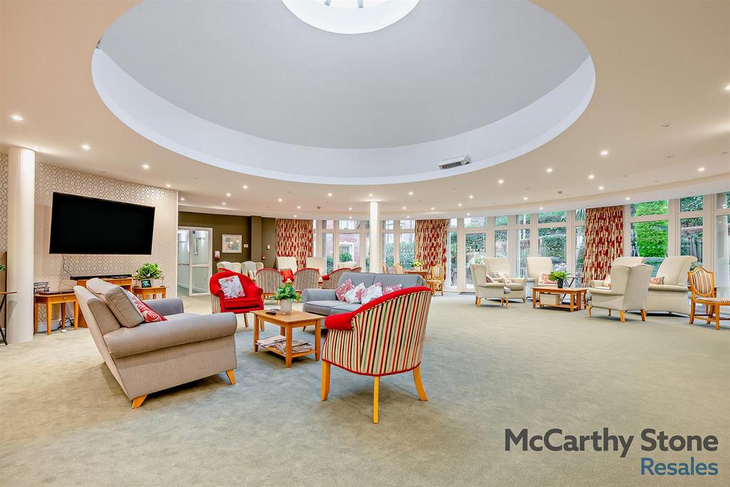 Homeowners Lounge
