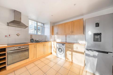 2 bedroom flat for sale, Averil Grove, Streatham, London, SW16