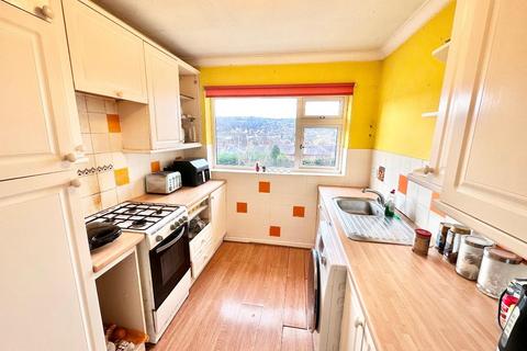 4 bedroom semi-detached house for sale, Cranwood Drive, Huddersfield