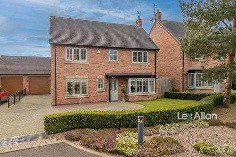 4 bedroom detached house for sale, Meadowfields Close, Stourbridge