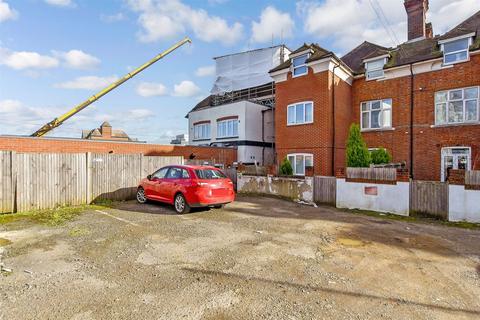 undefined, Tonbridge Road, Maidstone, Kent