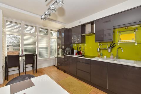 undefined, 16 Tonbridge Road, Maidstone ME16