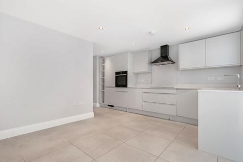 2 bedroom flat for sale, 2B Brookhill Road, Barnet, Hertfordshire, EN4 8SD