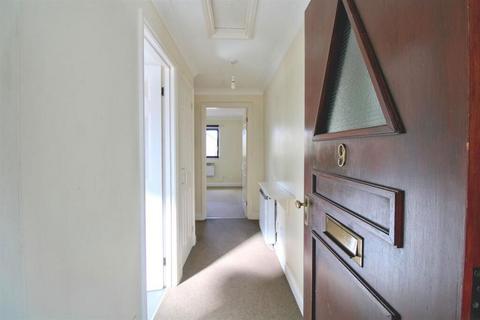 1 bedroom flat for sale, Edinburgh Court, King's Lynn, Norfolk, PE30 1ND