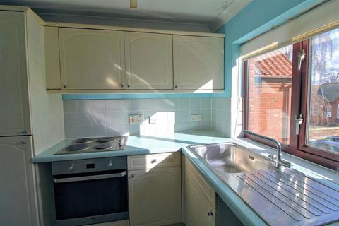 1 bedroom flat for sale, Edinburgh Court, King's Lynn, Norfolk, PE30 1ND