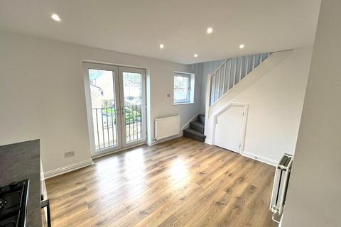 3 bedroom townhouse to rent, Woodnook, Rossendale BB4