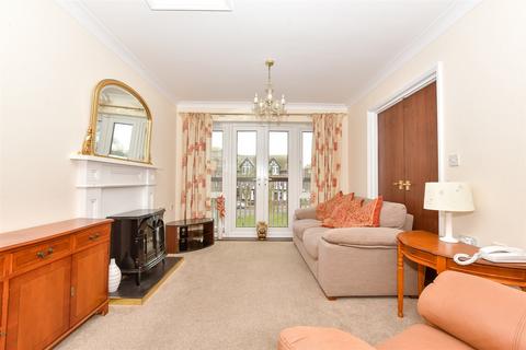 2 bedroom apartment for sale, Lyell Road, Birchington, Kent