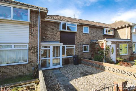 2 bedroom terraced house to rent, Thomas Street, Swindon SN2