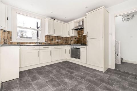 2 bedroom flat for sale, 58 Victoria Road, Barnet, Hertfordshire, EN4 9PE