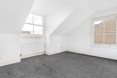 2 bedroom flat for sale, 58 Victoria Road, Barnet, Hertfordshire, EN4 9PE