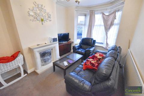 3 bedroom terraced house for sale, Newhampton Road West, Wolverhampton