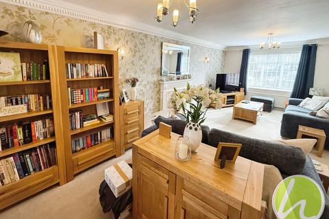 9 Champion Close, Stanford-le-hope, SS17 7BA