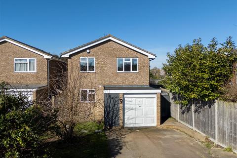 4 bedroom detached house for sale, Canford Court, Aylesbury HP21