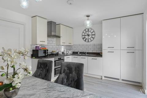 35 Cheddleton Close, Amington, Tamworth, B77 4FR