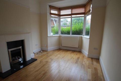 3 bedroom terraced house to rent, Howard Road, Leicester