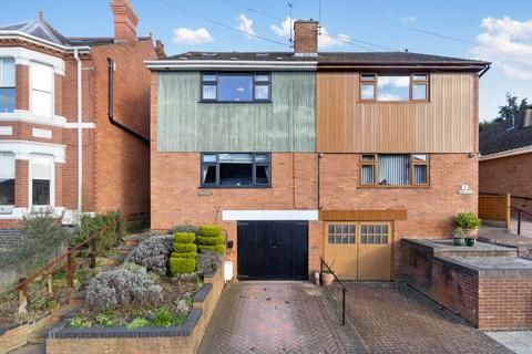 7 Athelstan Road, Worcester, WR5 2BW