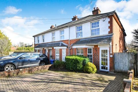 3 bedroom end of terrace house for sale, Tylney View, Hook RG27