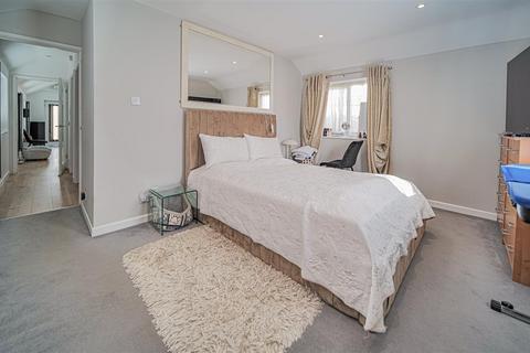 259 The Common, Holt, Trowbridge, BA14 6QL