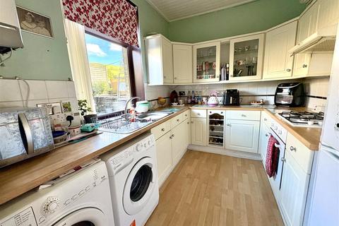 2 bedroom terraced house for sale, Claremount Road, Halifax