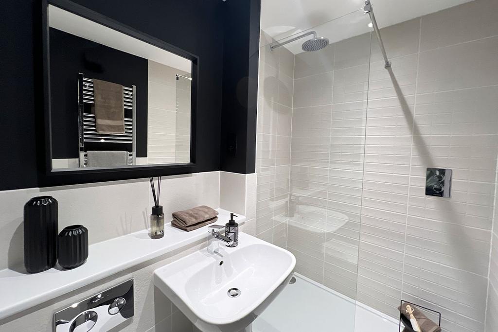 The Oakmere Show Home - En Suite