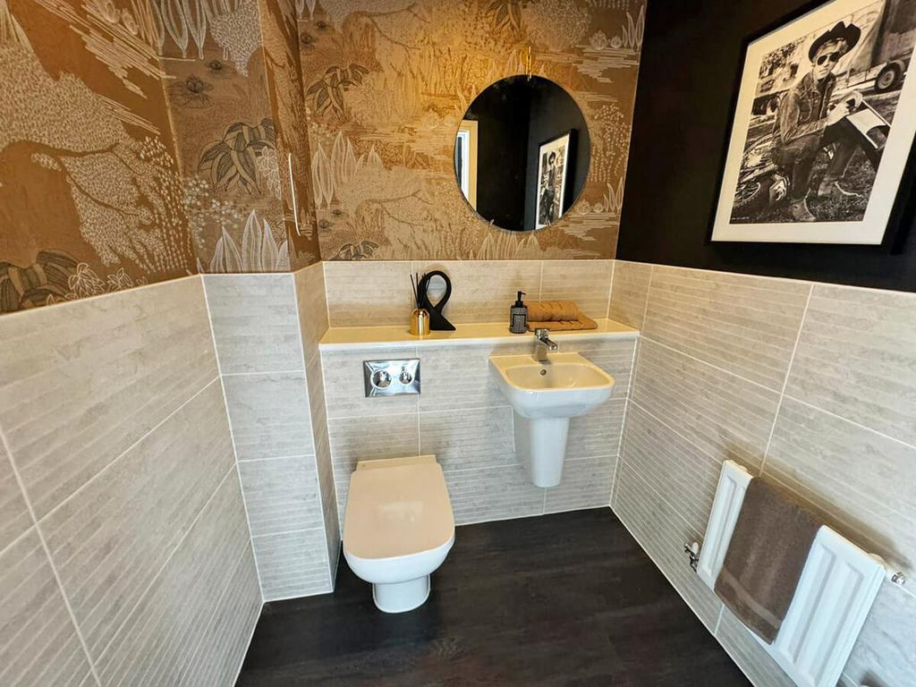 The Oakmere Show Home - WC