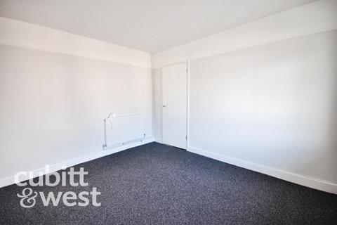 2 bedroom flat to rent, AVAILABLE WITH NO DEPOSIT Aylen Road Portsmouth PO3