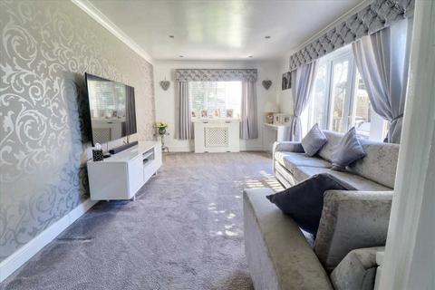 3 bedroom semi-detached house for sale, Holland on Sea CO15
