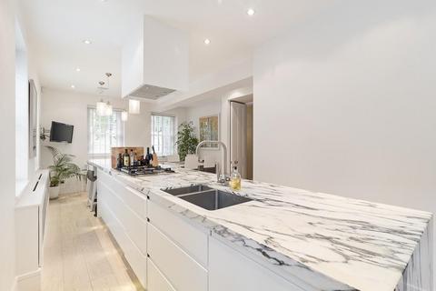 3 bedroom semi-detached house to rent, Wesley Street, Marylebone, London, W1G