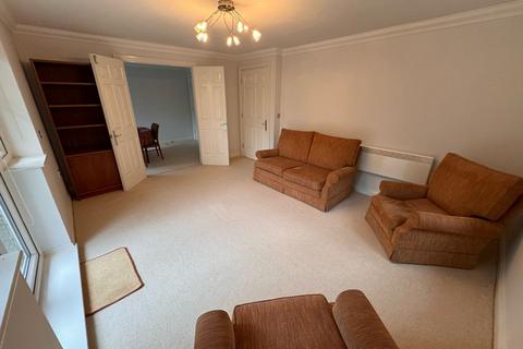 2 bedroom flat to rent, Clifton Road,, Ilkley, LS29