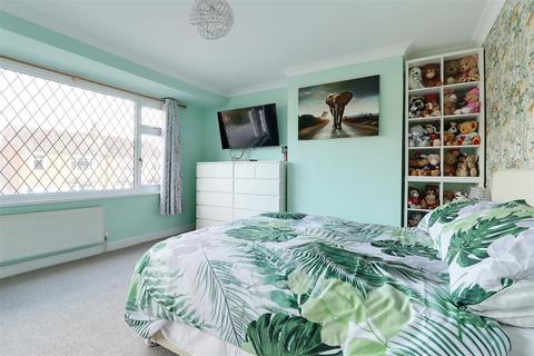 38 Corby Park, North Ferriby, HU14 3AY