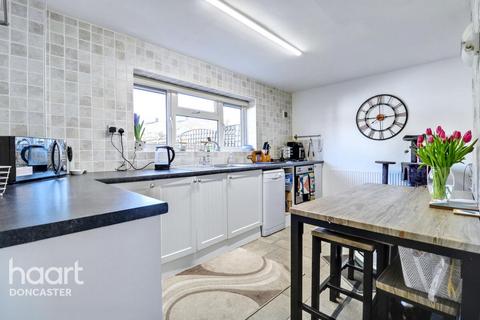 7 Grasmere Road, Carcroft, Doncaster, DN6 8QQ