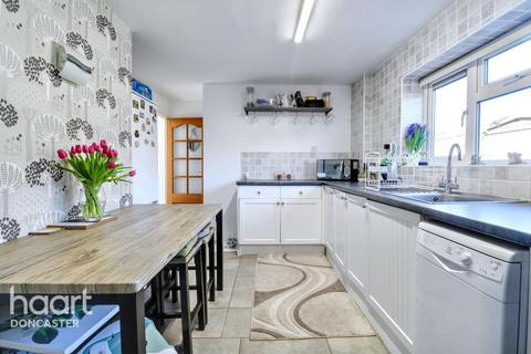 7 Grasmere Road, Carcroft, Doncaster, DN6 8QQ