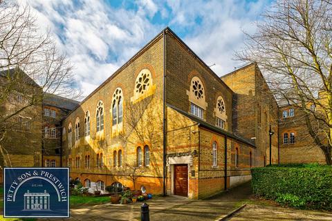 1 bedroom flat for sale, Victory Road, Wanstead