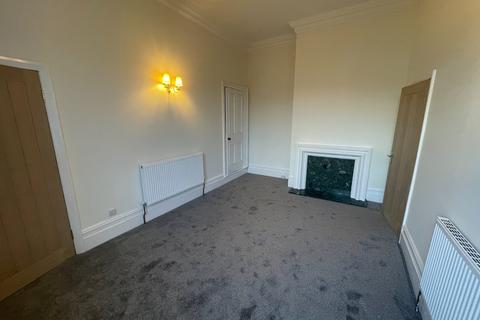 2 bedroom duplex to rent, Park Road, Bingley BD16