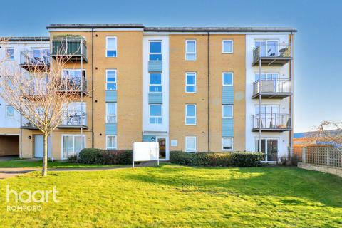 2 bedroom apartment for sale, Whitaker Court, Hornchurch, RM11 1GU