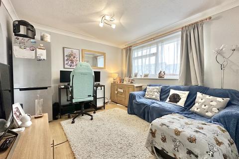 1 bedroom flat for sale, Thames Close, Ferndown BH22