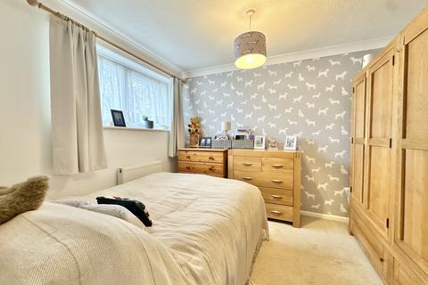 1 bedroom flat for sale, Thames Close, Ferndown BH22