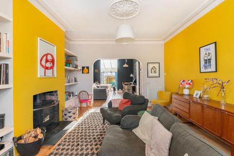 3 bedroom terraced house for sale, Nutgrove Avenue, Victoria Park