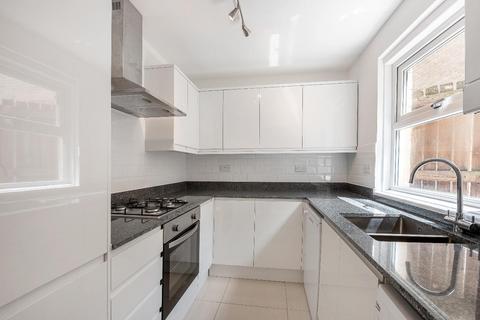 2 bedroom flat to rent, Phil Brown Place, London SW8