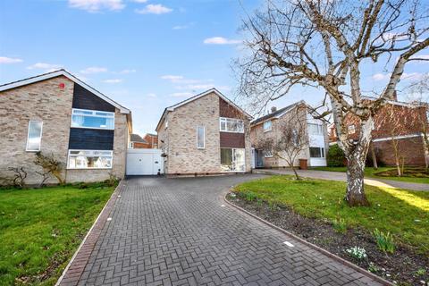 42 Appledore Avenue, Nottingham, NG8 2RW