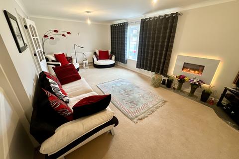 2 bedroom chalet for sale, Sandringham Close, Ipswich IP2