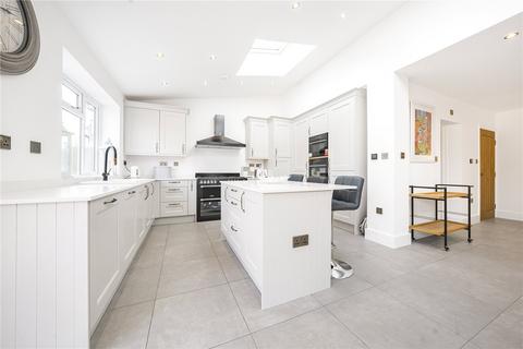 26 Broadlands Way, New Malden, KT3 6PW