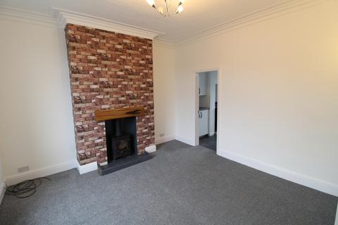 2 bedroom terraced house for sale, Hoults Lane, Greetland, Halifax, West Yorkshire, HX4