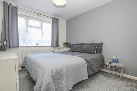 1 bedroom maisonette for sale, Rowland Way, Aylesbury HP19