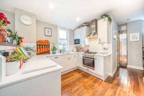 45 Bramshot Avenue, London, SE7 7HX