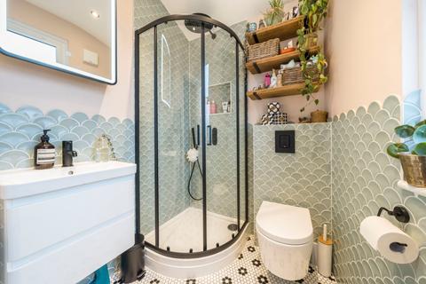 45 Bramshot Avenue, London, SE7 7HX