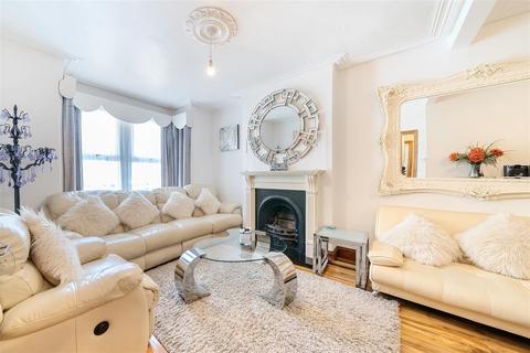 4 bedroom semi-detached house for sale, Saxon Road, London