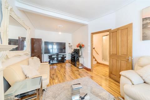 4 bedroom semi-detached house for sale, Saxon Road, London